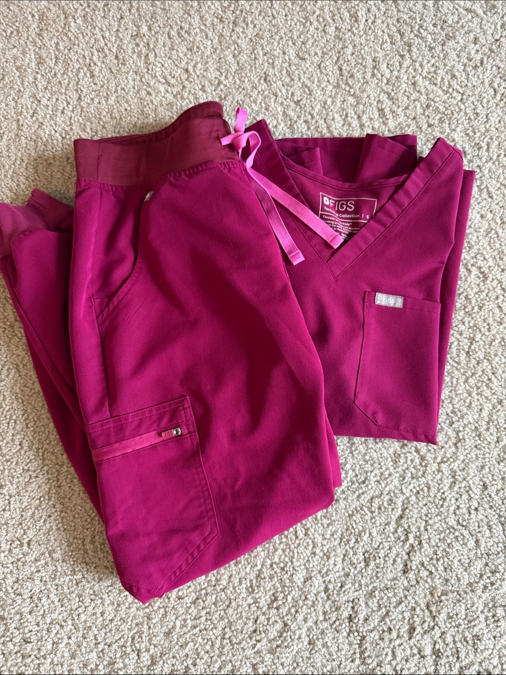 Figs Scrub Set